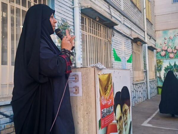 مراسم روز دانش‌آموز و ۱۳ آبان در دبیرستان شاهد تکتم