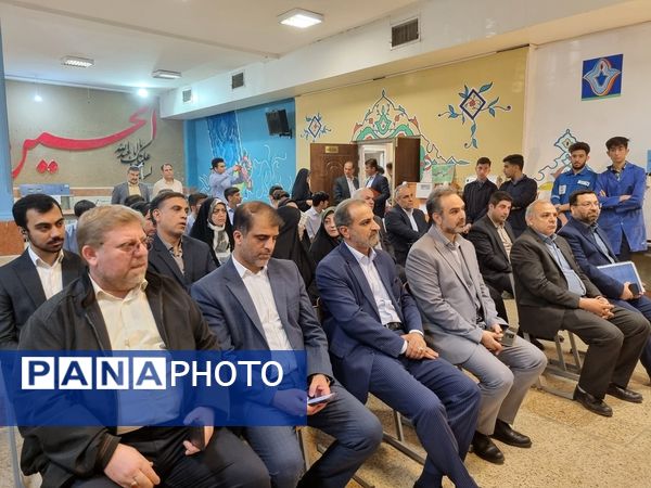 افتتاح نمایشگاه قطبی هنرستان‌های شهر تهران