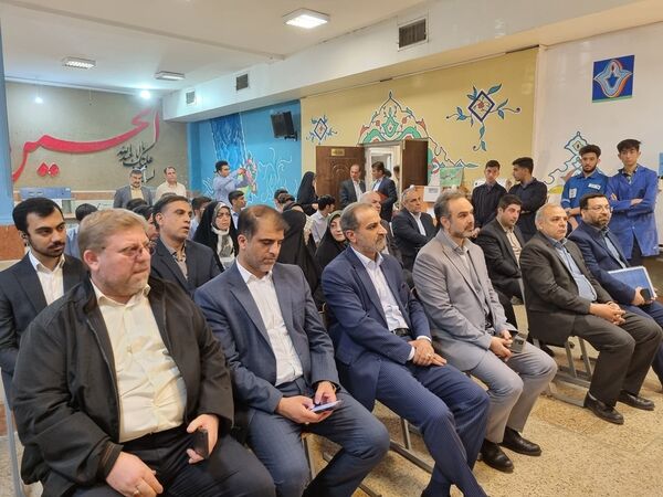 افتتاح نمایشگاه قطبی هنرستان‌های شهر تهران