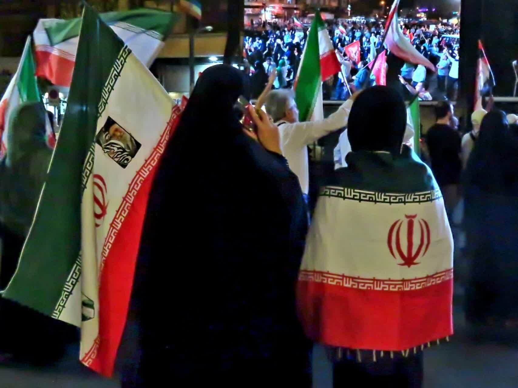 میدان انقلاب؛ جغرافیای همدلی در سایه سار نام میهن