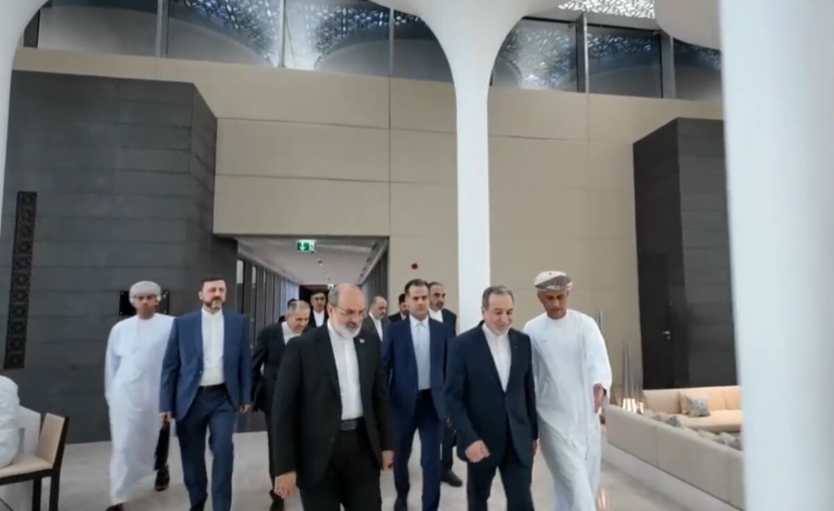 عزیمت عراقچی و هیات همراه به دور دوم مذاکرات مسقط