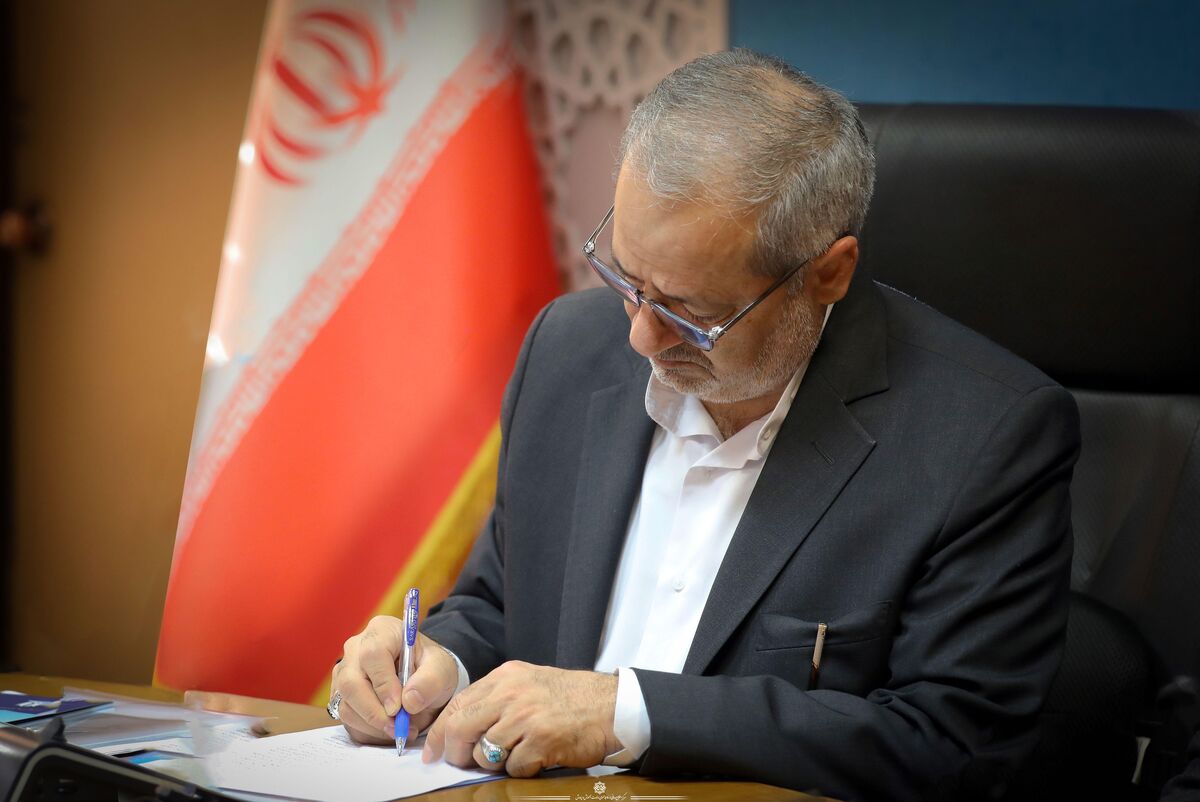 پیام تشکر و قدردانی وزیر آموزش و پرورش از رهبر فرزانه انقلاب(حفظه الله) به سبب پیام فراراهبردی معظم له به مناسبت آغاز سال تحصیلی۱۴۰۶_۱۴۰۵