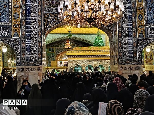 مراسم یادبود شهدا و دهه کرامت در حرم مطهر رضوی 