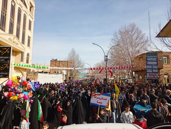  راهپیمایی بیست و دو بهمن در کاشمر