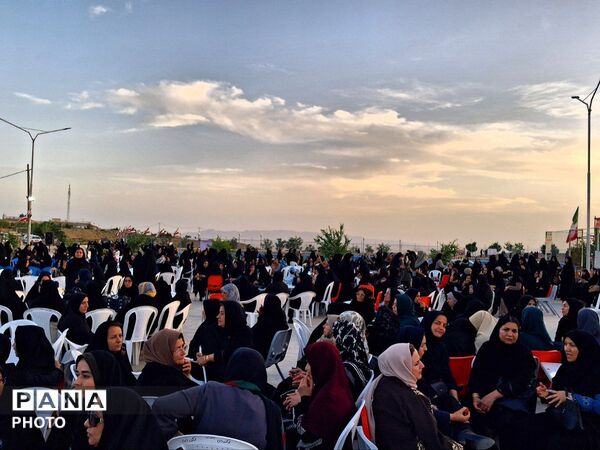 دومین روز برنامه طبیعت گردی «هم قدم با بهار» 