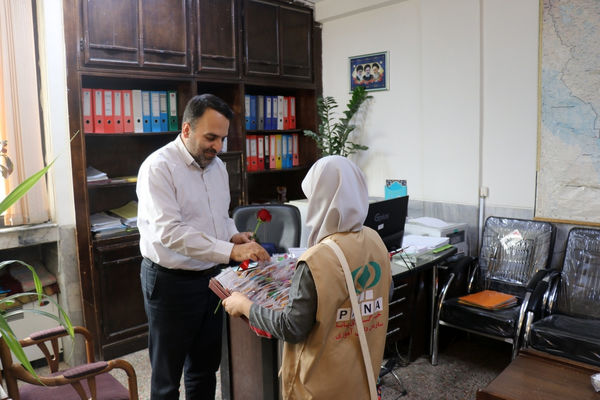  تقدیر خبرنگاران پانا از حوزه اداری اداره کل آموزش و پرورش به مناسبت روز معلم