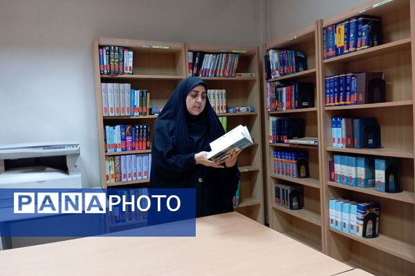کتابخانه جوادالائمه میزبان دانش‌آموزان مدرسه دانش‌نیا شد