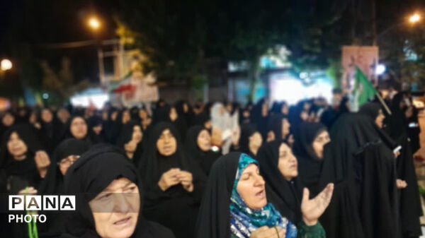 مردم کوهدشت در موج هشتادوسه حضور حماسی در میدان امام خمینی (ره)