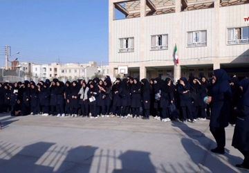 برگزاری مسابقات ورزشی در دبیرستان شاهد کافیه حسین میرزایی سمنان 