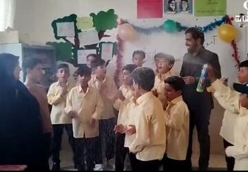 جشن تقدیر از مربی قرآن و معاون پرورشی دبستان شهید پسندیده