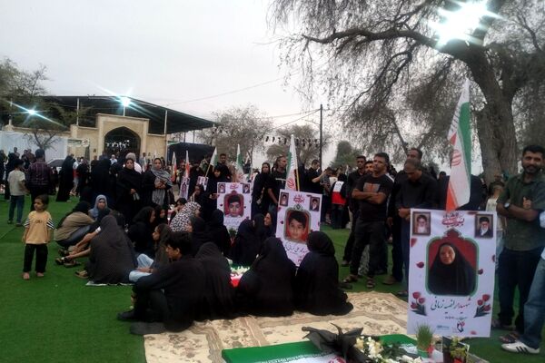  یاد فرشتگان آسمانی در گلزار شهدای دبستان شجره طیبه