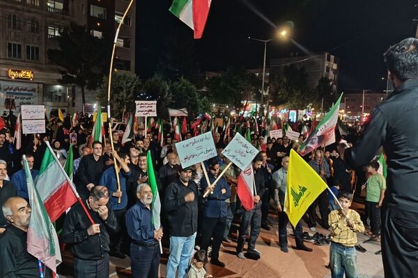 حسینیه امام خامنه ای(ره)به وسعت ایران،در شب صد و بیست و هفتم