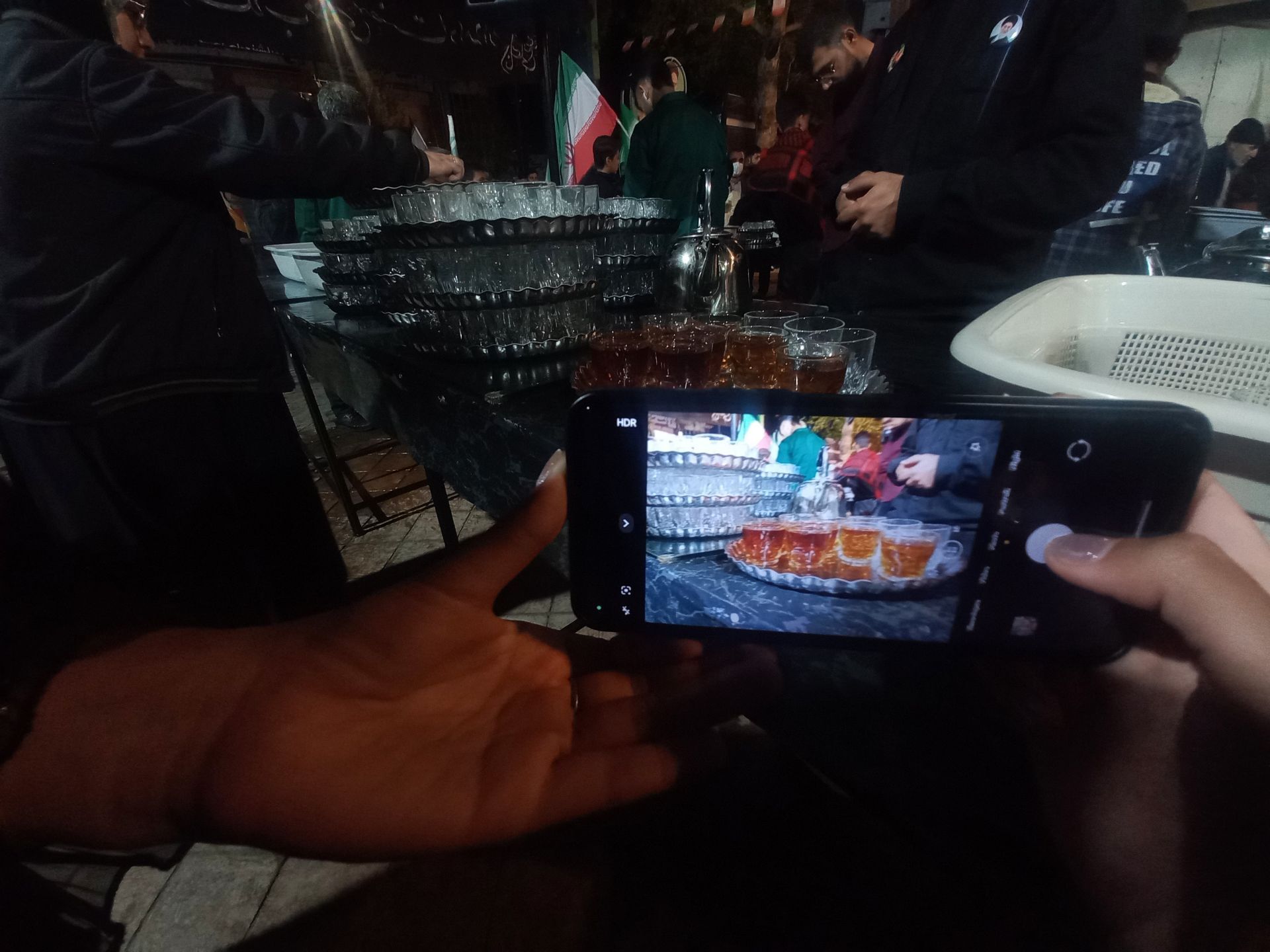 موکب های چایخانه برپا شده در حسینیه امام  خمینی(ره) 