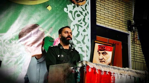 مراسم جشن عبادت دانش‌آموزان پسر در شهرستان ملارد