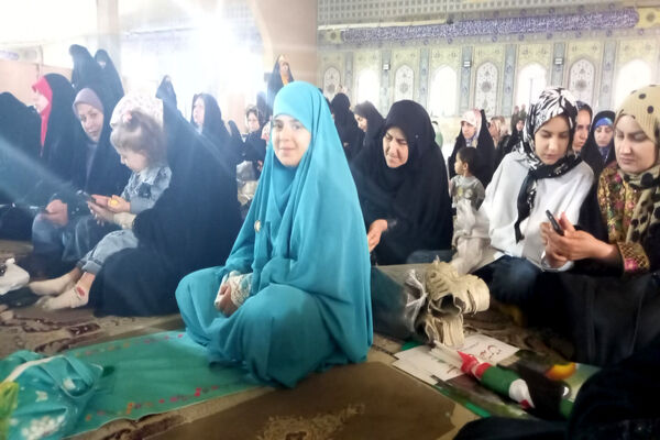 اقامه آخرین نماز جمعه ماه مبارک رمضان با حضور چشمگیر مردم یاسوج