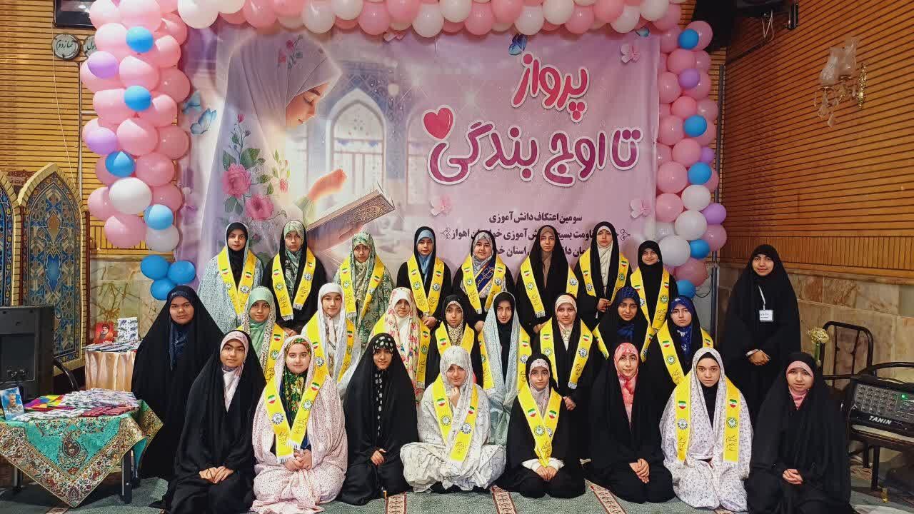  اعتکافی که هویت نسل نوین را تثبیت کرد