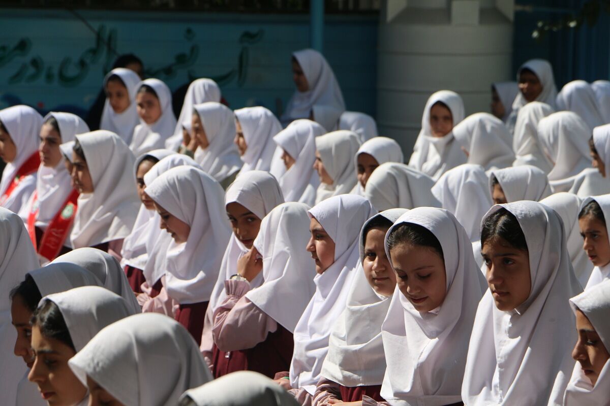 جشن عاطفه ها ، روز همدلی دانش‌آموزان 