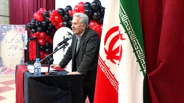  همایش تجلیل از نخبگان کنکور شهرستان اسکو 