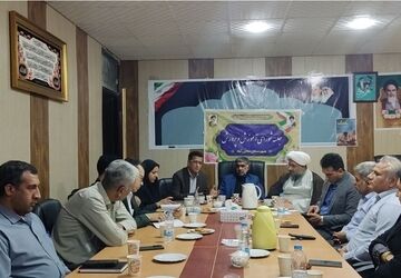 نشست بررسی چالش‌های آموزشی حاجی‌آباد 
