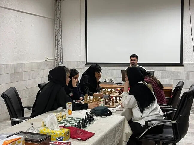 اضافه شدن دو رده سنی جدید به مدال‌های قابل شمارش المپیاد دانش‌آموزی جهان با رایزنی رئیس فدراسیون شطرنج ایران