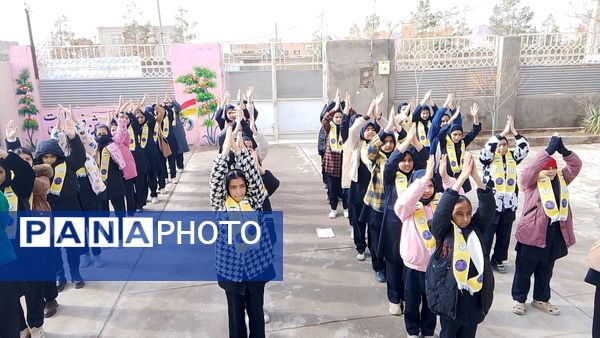 جشن ایرانمون در دبیرستان فرزانگان 