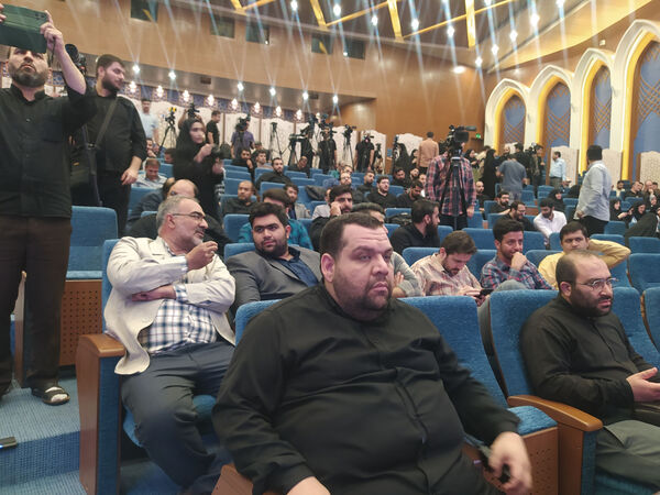 حضور اعضای پانای قم در مراسم روز خبرنگار