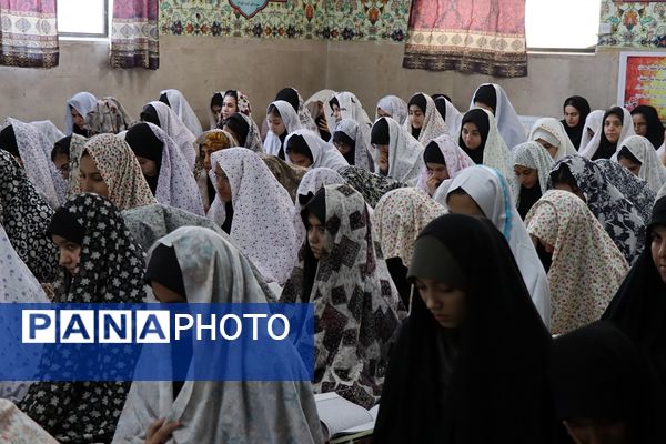 زنگ نماز با شعار «مِهر با مُهر» در مدارس سراسر شهرستان‌های استان تهران 