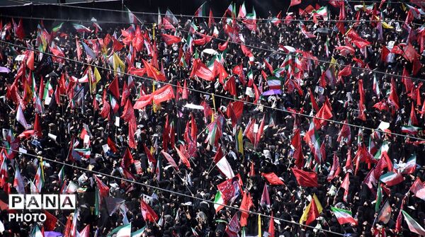 همگام با ملت ایران؛ حضور کانون پرورش فکری لرستان در آیین وداع و تشییع رهبر شهید
