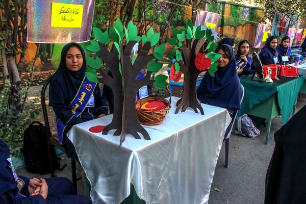 آیین بزرگداشت هفته بهداشت روان و انتخابات همیار مشاوران