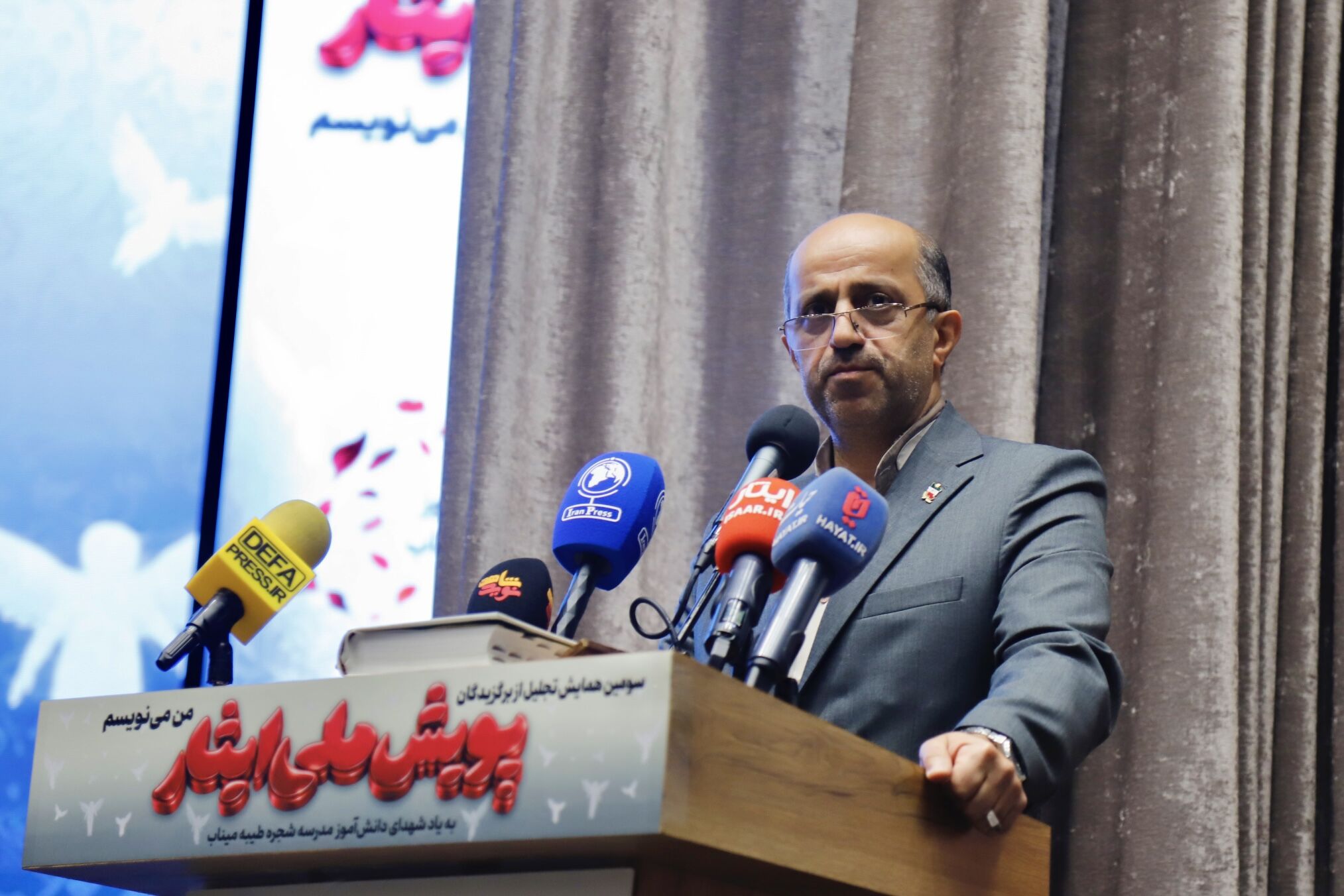دانش‌آموزان سازندگان آینده هستند