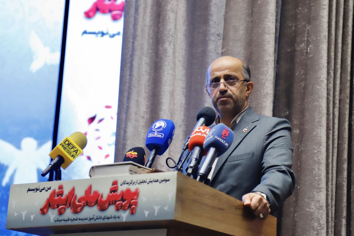 دانش‌آموزان سازندگان آینده هستند