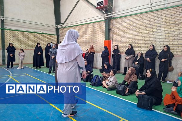 کارگاه آموزشی مربیان پیشتاز سازمان دانش‌آموزی در اردوگاه شهید منتظری شهریار 