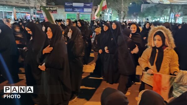 حضور با شکوه مردم آشخانه در هشتمین شب عزاداری رهبر معظم انقلاب