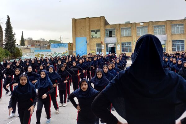 المپیاد ورزشی درون مدرسه‌ای در دبیرستان شاهد فیض ناحیه ۳ شیراز