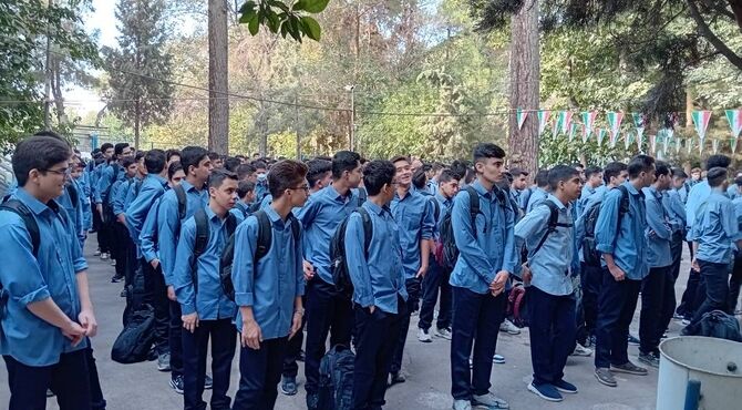  آئین صبحگاه مقاومت در دبیرستان ماندگار