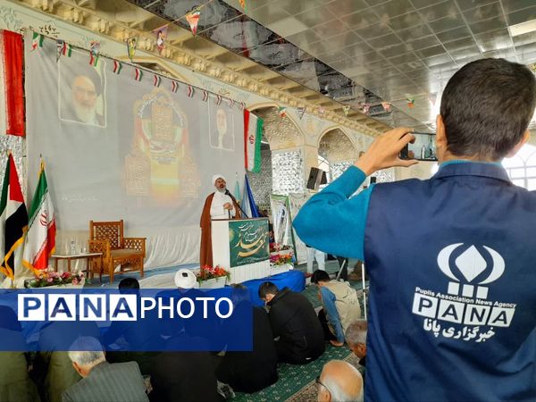 نماز جمعه در کاشمر 