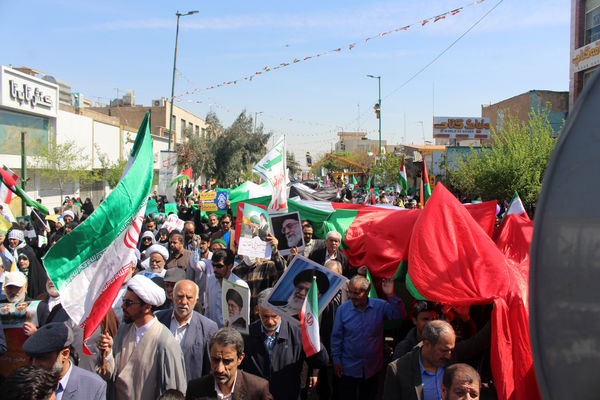 جلوه هایی شکوهمند از راهپیمایی روز جهانی قدس در قم