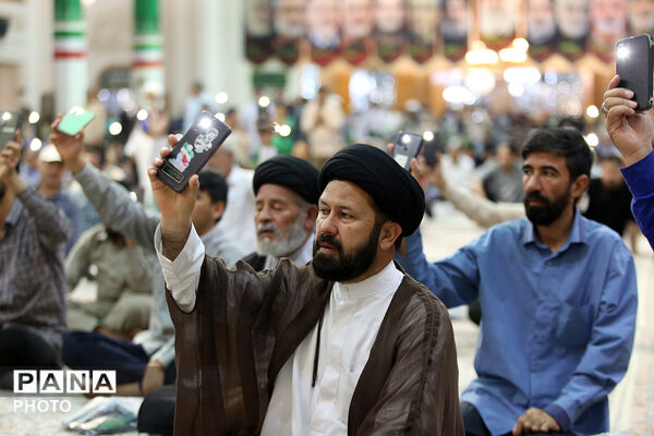 جشن زادروز پیامبر گرامی اسلام و صادق آل محمد(ص) در حرم حضرت معصومه(س)