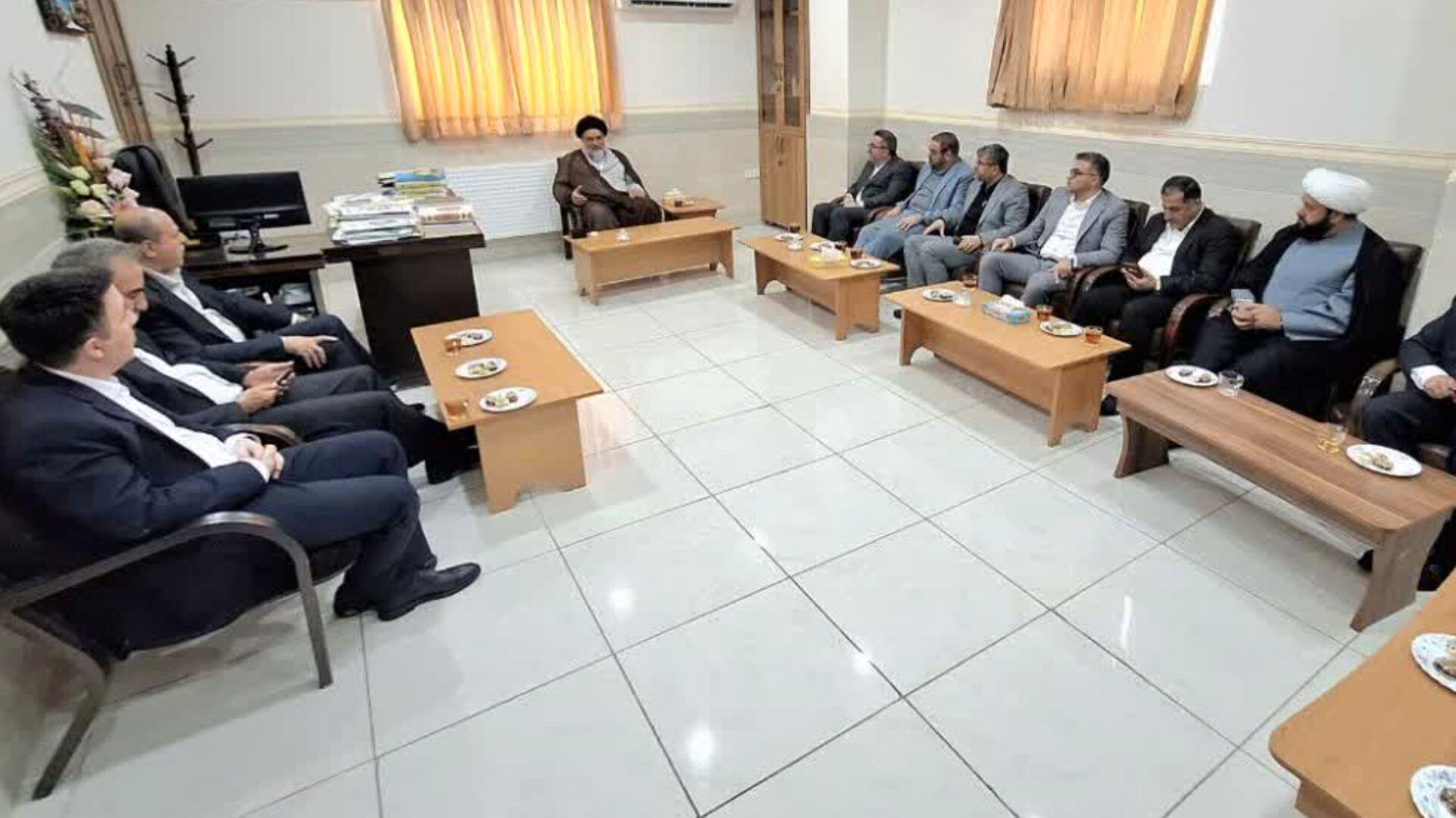 دیدار رئیس سازمان ثبت اسناد و املاک کشور با نماینده ولی‌فقیه در کهگیلویه و بویراحمد 