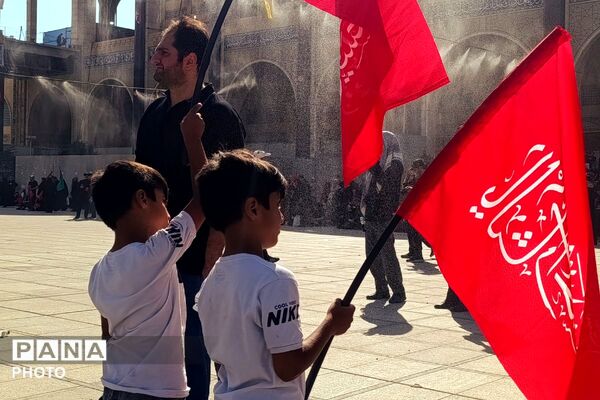 فریاد نسل نو در سوگ رهبر؛ مشقِ وفاداری در قابِ تشییع 