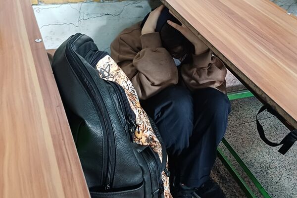دانش‌آموزان دبیرستان زینبیه۲ شهریار آماده مقابله با زلزله