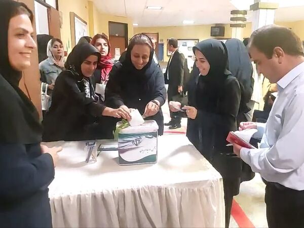 مجمع عمومی انتخابات انجمن اولیا و مربیان دبستان آرمینه مصلی‌نژاد