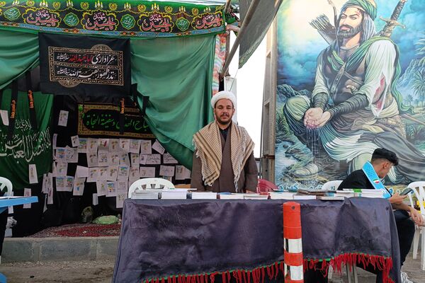 خدمت‌رسانی دانش‌آموزان و فرهنگیان شهرستان اسلام آباد غرب در مواکب اربعین حسینی
