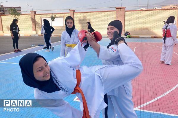 پرنیان در مسیر سلامتی؛ آماده شده دانش‌آموزان برای هفته ورزش