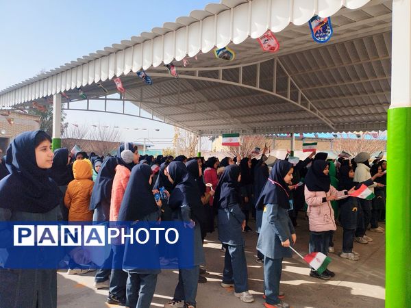 جشن میلاد امام زمان(عج) در دبستان فرهنگ فرازمند