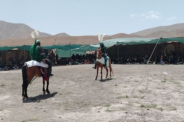 مراسم تعزیه خوانی در روز اربعین حسینی در شهر بار