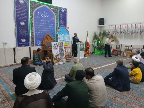 شب شعر و روایت‌گری محفل ادبی خارزنج در خلیل‌آباد