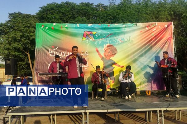 برگزاری جشن بادبادک ها و جشن خیابانی به مناسبت هفته فرهنگی ملارد 