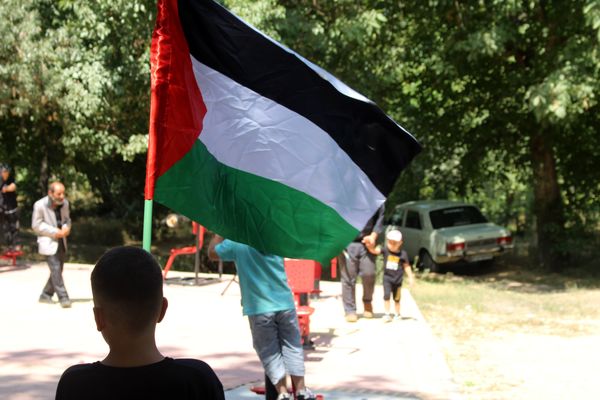 حضور مردم خرمدره در پیاده‌روی جاماندگان اربعین حسینی