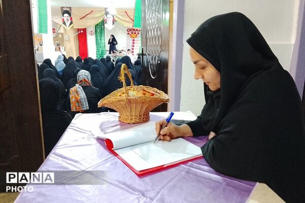 هم‌صدایی خانه و مدرسه برای ساختن آینده‌ای روشن